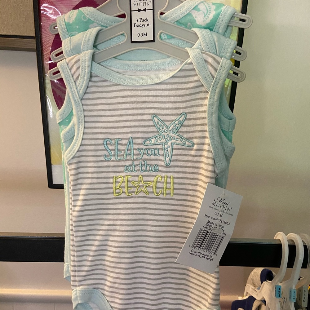 3 pc Mini Muffin Onesie set - 0-3 month